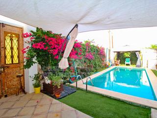 Maison à Malbúger-Camí d´en Barrotes. Casa unifamiliar con piscina en mahón