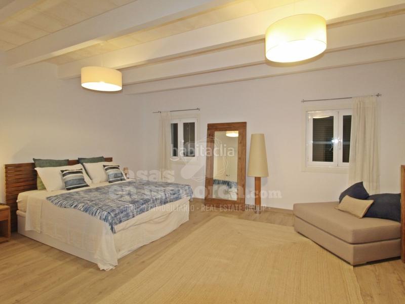 Foto 3144fe5f-33c0-4a0d-894d-e7dc50913134. Casa con riscaldamento parcheggio in Centre Històric Maó / Mahón