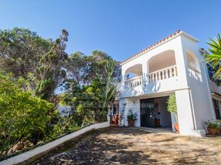 Casa a Playas de Fornells. Chalet a unos minutos de la playa cala tirant