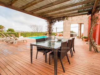 Casa a Biniancolla-Punta Prima. Impecable chalet con vistas al mar en punta prima