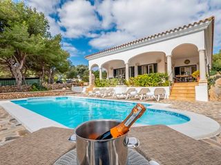 Maison à Binibèquer. Chalet con licencia más solar en binibeca