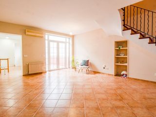 House in Centre Històric. Casa entera con terraza en el centro de mahón