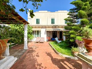 Maison à Avinguda Menorca-Sínia Costabella. Casa cerca de malbúger, en mahón