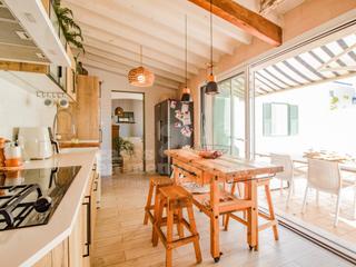Maison à Avinguda Menorca-Sínia Costabella. Casa menorquina con gran jardín en mahón