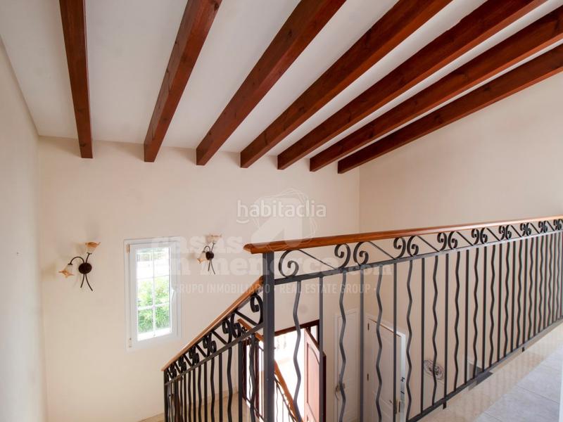Foto 29ba69a1-aec8-4e35-8228-4f1ef5a4c50e. Casa chalet con vistas al mar en addaia en Port d´Addaia Es Mercadal