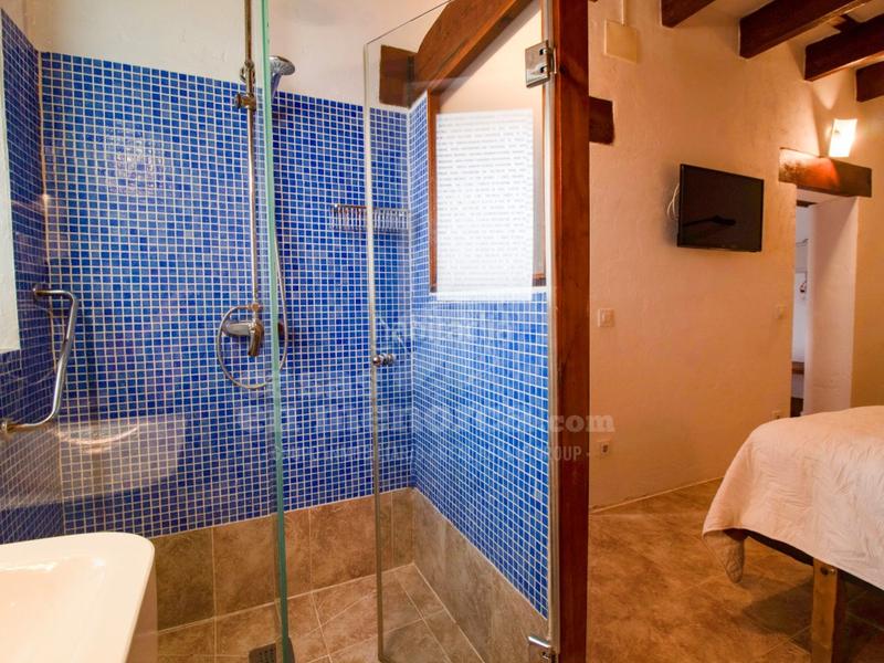 Foto a10e8c4b-e129-46b4-bb5c-76dda529db23. Casale con parcheggio in Alaior poble Alaior