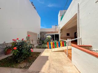 Edifici a Es Castell. Edificio en venta en el centro de es castell