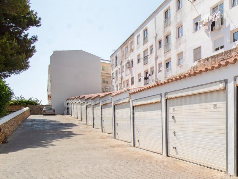 Foto 3c30e79c-d2b0-4f9e-a391-175f3e342302. Piso  dúplex con piscina y vistas en Es Castell Es Castell