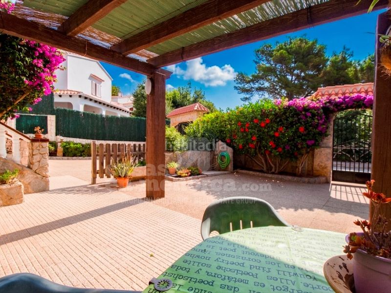 Foto 9cf8e1a5-807f-45a9-b20c-c846e3620f80. Casa amb piscina a Punta Grossa Es Mercadal