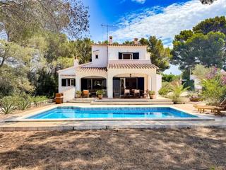 Maison à Son Bou-Sant Jaume. Chalet con piscina en son bou