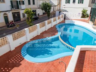 Piso en Es Castell. Piso con parking y piscina en es castell