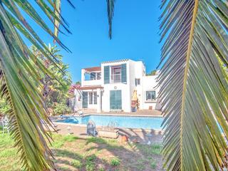 Haus in Binibèquer. Chalet con vistas al mar en binibeca vell