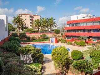 Appartement à Es Castell. Piso con piscina, parking y trastero en es castell