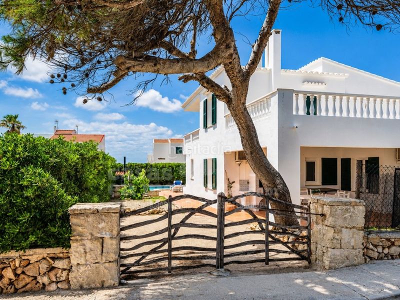 Foto 769094cb-60b8-4036-92d1-2fa2278d1c9d. Casa amb piscina a Cala Blanca Ciutadella de Menorca