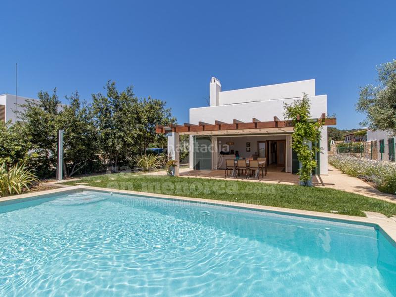 Foto e155c8cb-b0ac-4589-becd-547e88b27ab1. Casa chalet con licencia turística en biniancolla en Sant Lluís