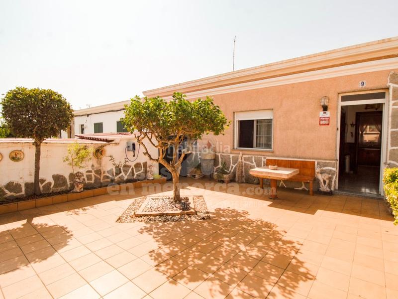 Foto 755267bc-f411-4a46-a2c8-1f6b4215888d. Casa  unifamiliar con patio en mahón en Malbúger-Camí d´en Barrotes Maó