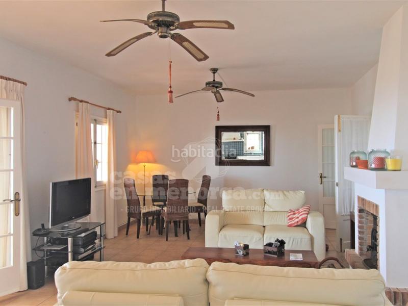 Foto 37a95c7e-6ada-4b7d-988b-8e919f7d3917. Chalet precioso chalet con piscina y vistas al mar en binibeca en Sant Lluís