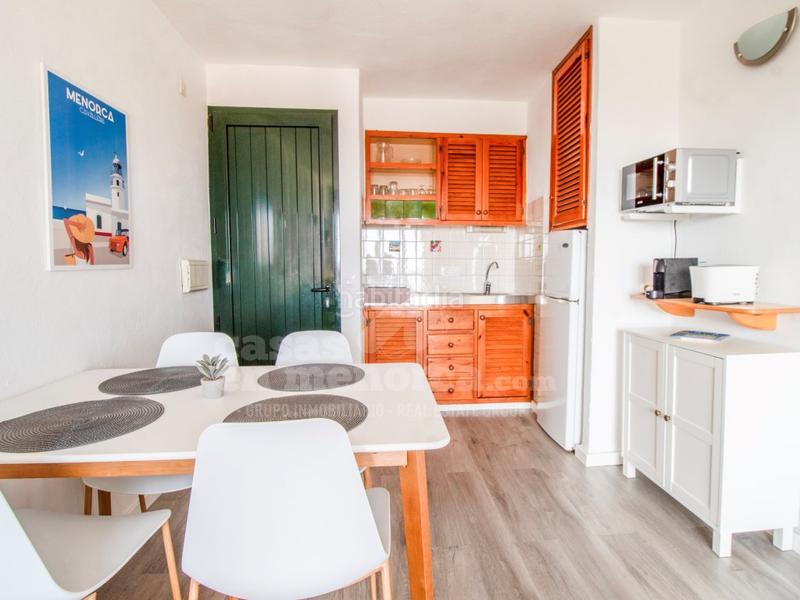 Foto fac27687-9990-42c7-a4ab-bb6a1dafe11c. Appartement avec piscine dans Arenal d´en Castell Es Mercadal