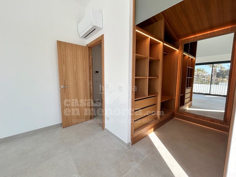 Foto 19d66664-9803-4e78-b92e-ac85c56aa346. Casa amb aparcament piscina a Cala Blanca Ciutadella de Menorca
