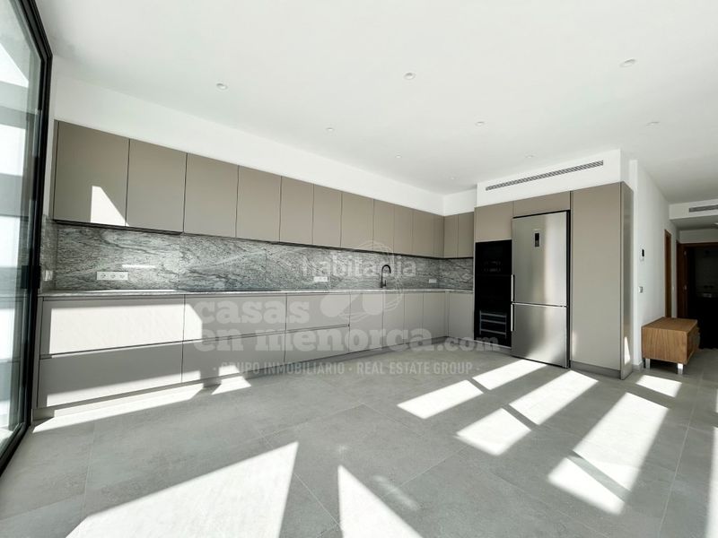 Foto 5f8e2761-1480-4dbd-93d7-1b0ae3d914de. Casa amb aparcament piscina a Cala Blanca Ciutadella de Menorca