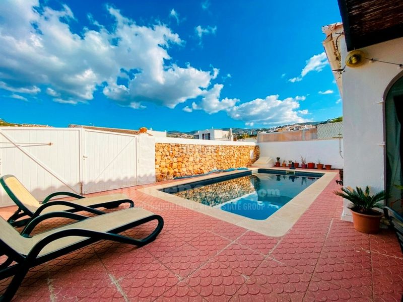 Foto 3a7b2cdd-7d07-49af-b9a2-3550c658c3a6. Casa amb piscina a Cala Blanca Ciutadella de Menorca