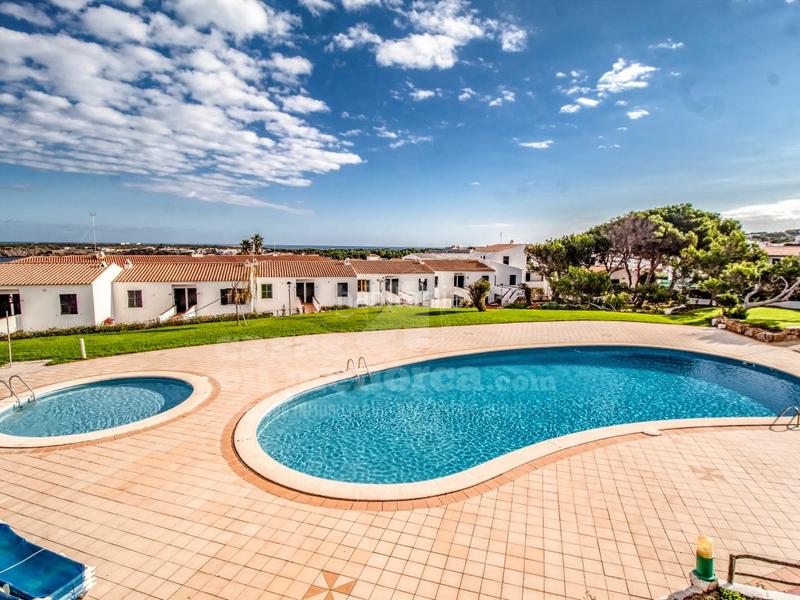 Foto c89f8fd7-07ea-4161-99dc-40be88095717. Apartment with pool in Arenal d´en Castell Es Mercadal