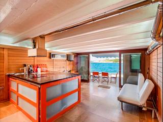 Appartement in Na Macaret. Apartamento en primera línea de mar en macaret