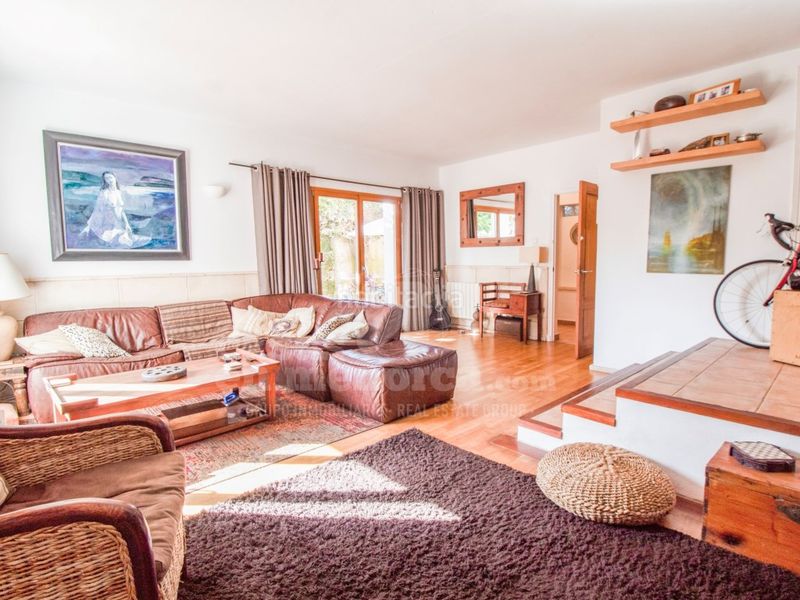 Foto f33fe435-6eb5-4473-8c15-c03abd4e36e9. Casa amb aparcament piscina a Santa Anna-Sol de l´Est Es Castell