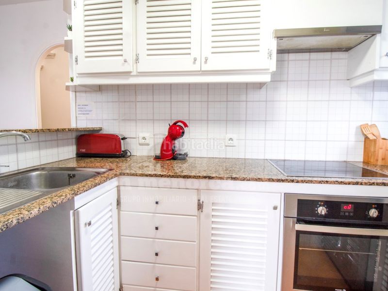 Foto a097abed-5c44-4490-aa77-026e27f83b39. Apartament amb aparcament piscina a Port d´Addaia Es Mercadal