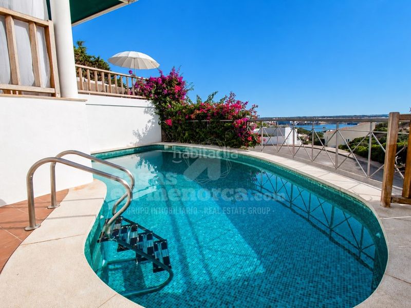 Foto b6f8d84b-9323-4001-876f-5d010bd5b82e. Casa amb piscina a Cala Llonga-Sa Mesquida Maó / Mahón