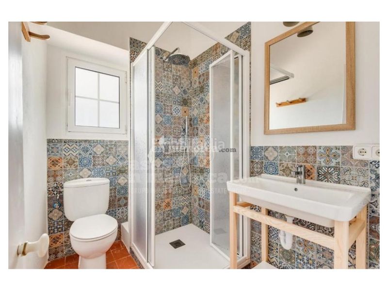 Foto 92ee7ae5-74ed-4d47-acb8-1cc81ce546cb. Masia amb aparcament piscina a Ferreries poble Ferreries