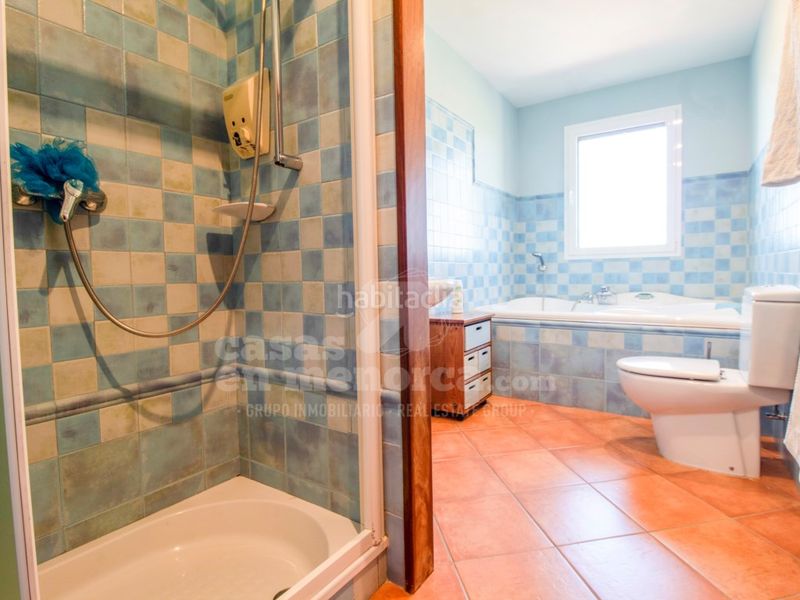 Foto d9b2fe24-e0bf-43c5-87b9-4f56c50e3489. Casa amb aparcament piscina a Alaior poble Alaior