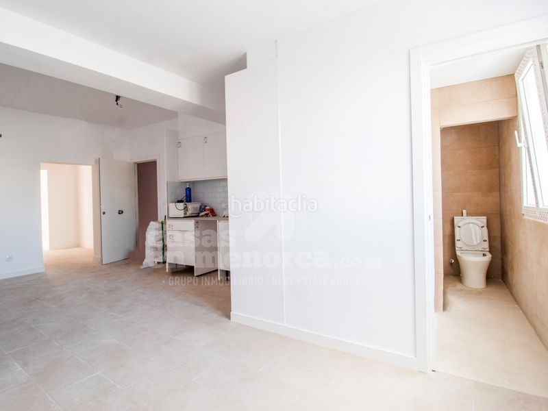 Foto edf35cda-5452-4750-a719-d865bc332fec. Pis a Avinguda Menorca-Sínia Costabella Maó / Mahón