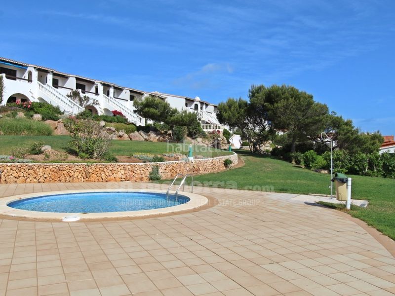 Foto ca42d2a9-849e-440f-ad19-e5ff9b12491e. Apartament amb piscina a Arenal d´en Castell Es Mercadal