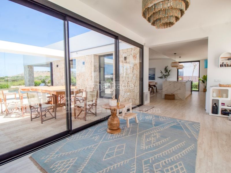 Foto 454cdd85-a784-4712-89b2-f7e6b530f06e. Casa amb piscina a Cala en Blanes Ciutadella de Menorca