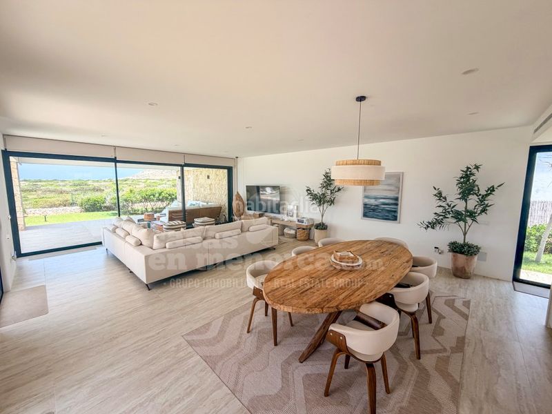 Foto 4a88dbae-328f-49a0-84da-fb929d5a5934. Casa amb piscina a Cala en Blanes Ciutadella de Menorca