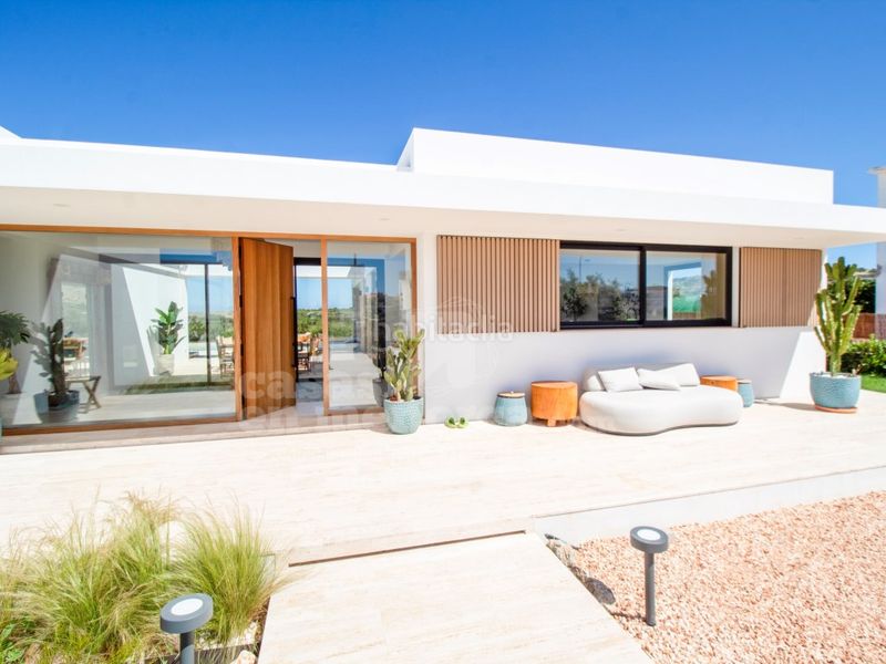 Foto cfbecdbd-a6f5-4806-a883-202e1bd3d493. Casa amb piscina a Cala en Blanes Ciutadella de Menorca