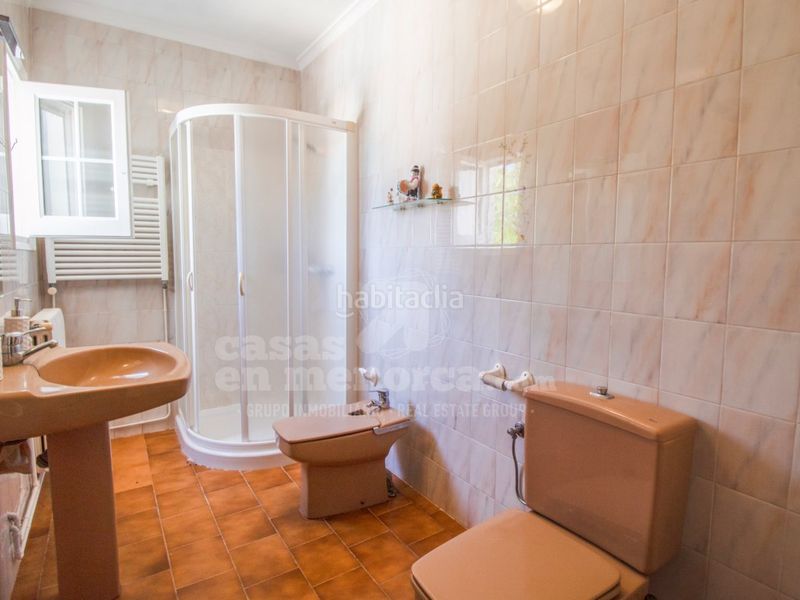 Foto 560bb57a-6642-4fad-b38b-38631d188421. Casa amb calefacció aparcament piscina a Binibèquer Sant Lluís