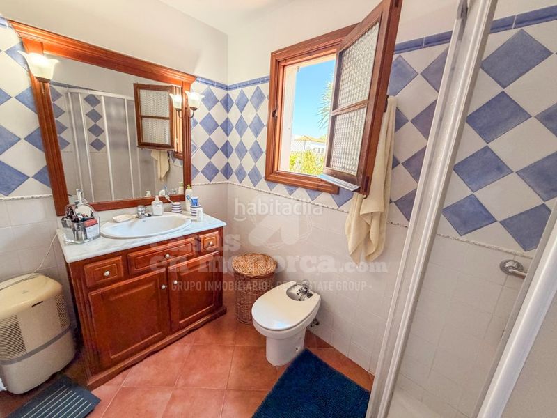 Foto 3d82ab22-e106-4e0b-bb76-410b92ae430f. Masia amb aparcament a Cala Blanca Ciutadella de Menorca