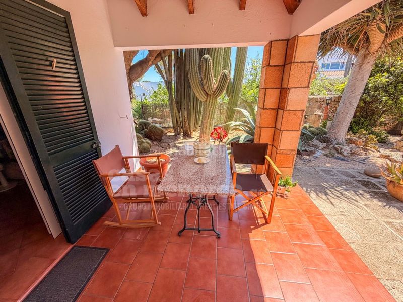 Foto 4e209937-3619-4777-8341-441f394dc715. Masia amb aparcament a Cala Blanca Ciutadella de Menorca