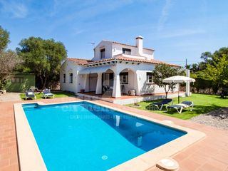 Casale in Trebalúger. Casa de campo con piscina en trebalúger
