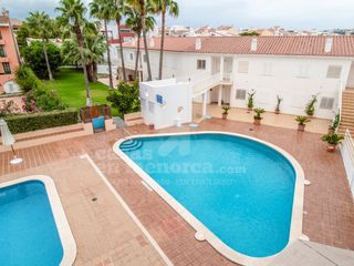 Apartament a Santa Anna-Sol de l´Est. Apartamento con piscina y parking en es castell