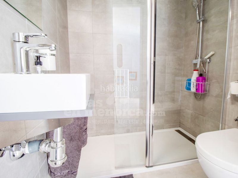 Foto 9b0be378-8590-4281-b696-3f4ec98d253a. Apartament amb aparcament piscina a Santa Anna-Sol de l´Est Es Castell