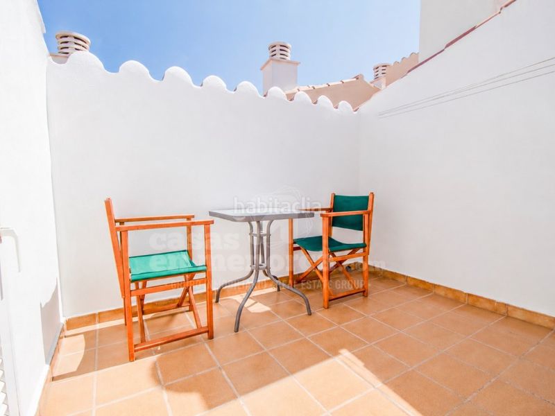 Foto a4adc7a3-cc0e-4947-9fe8-d37ed3d31350. Apartament amb aparcament piscina a Santa Anna-Sol de l´Est Es Castell