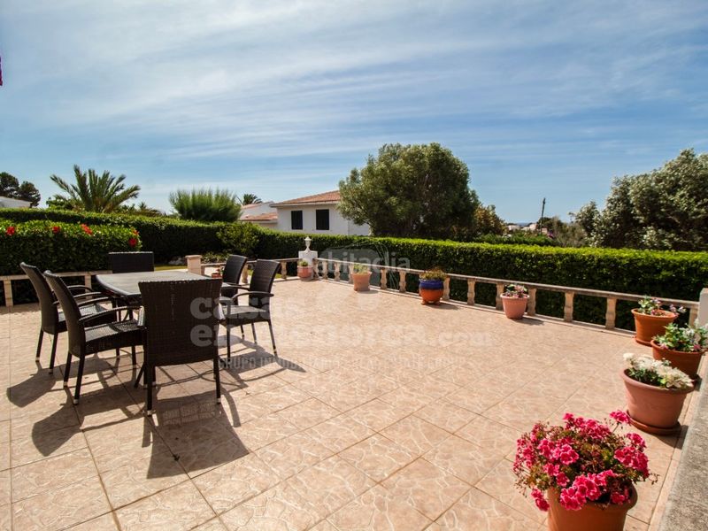 Foto edc8a7c7-60bd-4d3f-b589-f06fa4d085ea. Casa amb aparcament piscina a Binibèquer Sant Lluís