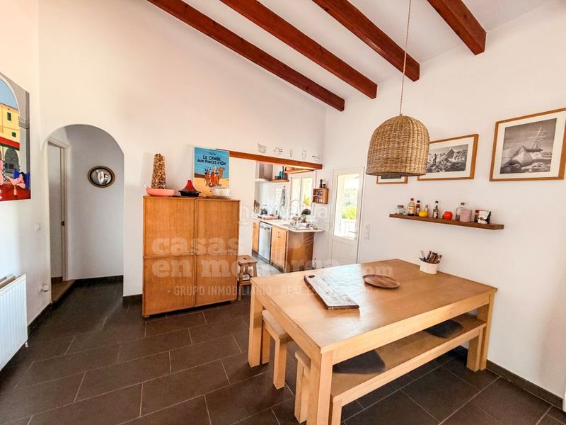 Foto 48f3f666-e5a0-4691-8686-fb0515546874. Casa amb aparcament a Cala Blanca Ciutadella de Menorca