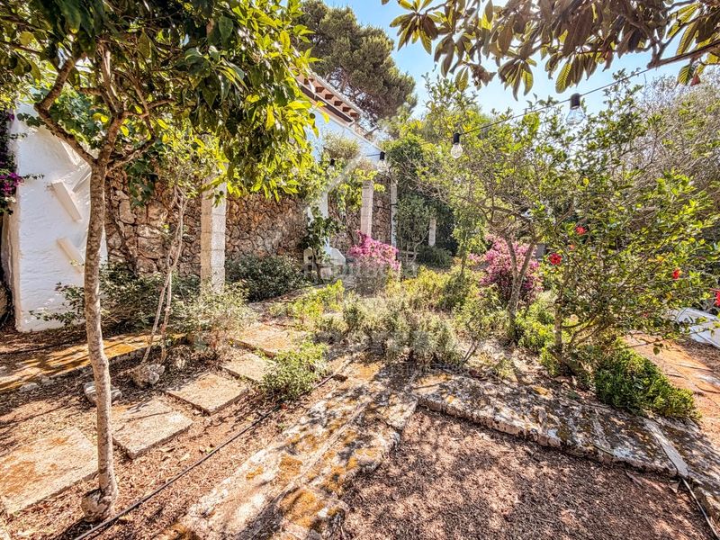 Foto 5b88e007-e7cd-4c8f-86d3-16ca4acd1e41. Casa amb aparcament a Cala Blanca Ciutadella de Menorca