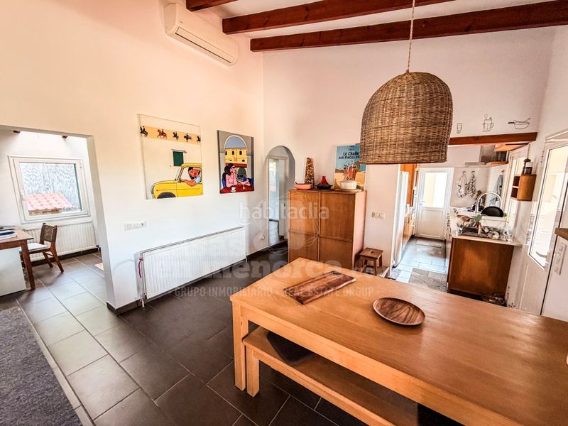 Foto a170f310-22a8-4536-a4e9-dd6b0d83d91c. Casa amb aparcament a Cala Blanca Ciutadella de Menorca