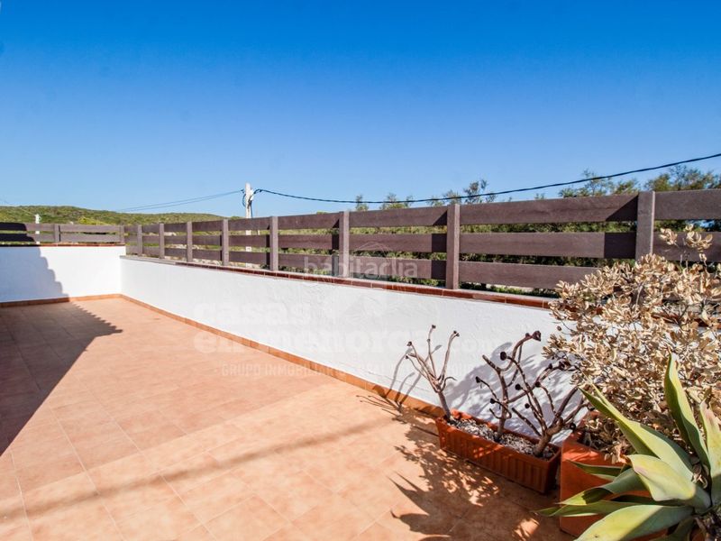 Foto f3f0ac7d-99b3-4f0e-9e2f-3a2bc8b7cab5. Casa a Cala Llonga-Sa Mesquida Maó / Mahón