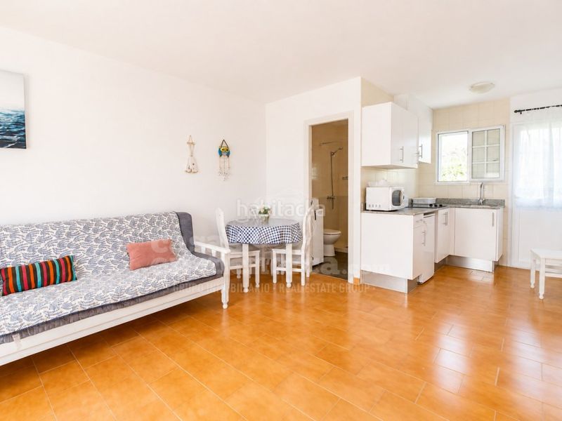Foto 5fb63f69-a5dc-4ec9-b188-850f66b3fafd. Apartament amb piscina a Arenal d´en Castell Es Mercadal